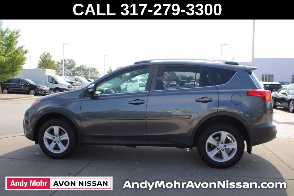 Used 2014 Toyota RAV4 XLE AWD/4WD image 4