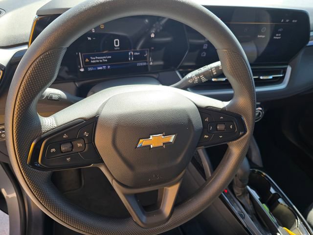 Used 2025 Chevrolet TrailBlazer LT AWD/4WD image 32