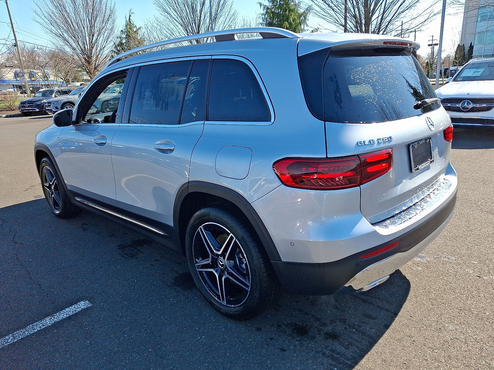 New 2026 Mercedes-Benz GLB 250 4MATIC image 4