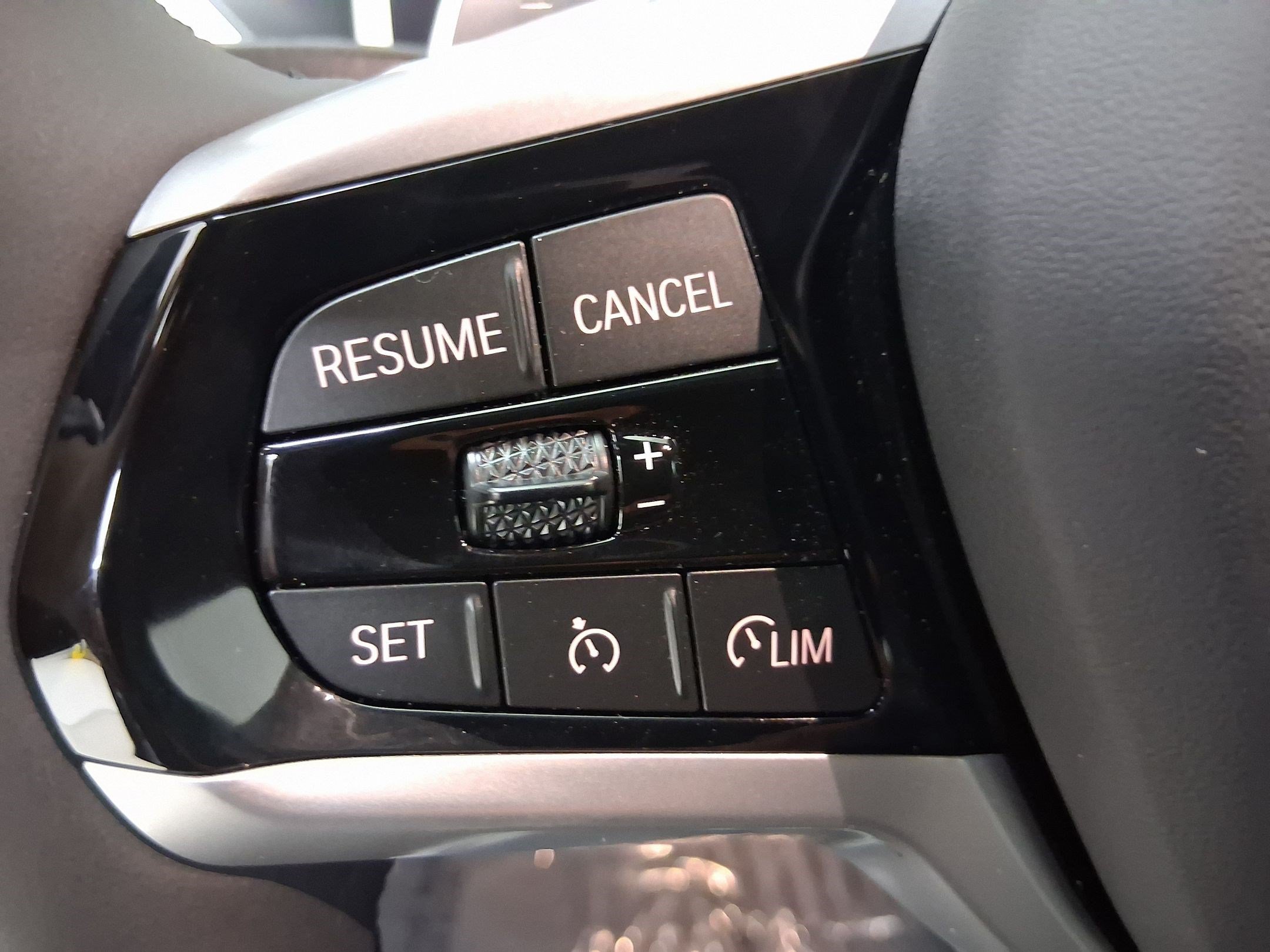 New 2026 BMW 330i Sedan w/ Convenience Package RWD image 14