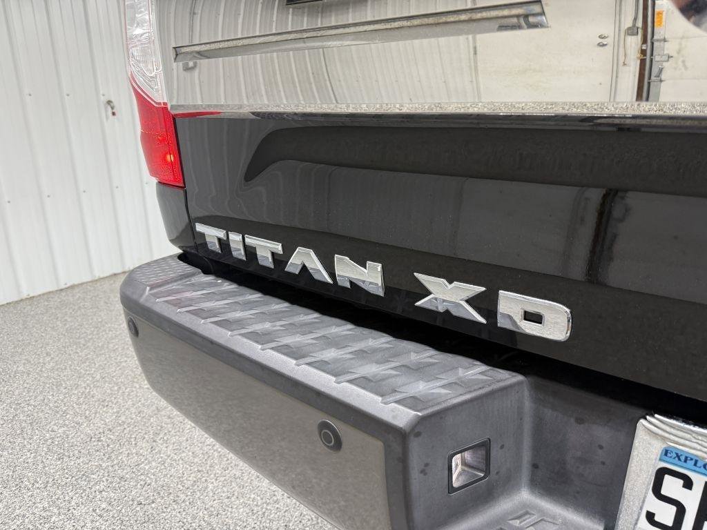 Used 2016 Nissan Titan Platinum Reserve AWD/4WD image 8