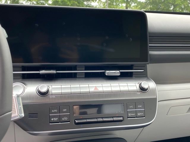 New 2025 Hyundai Kona SEL image 16