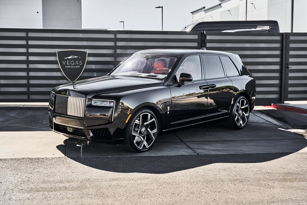 Used 2026 Rolls-Royce Cullinan Black Badge AWD/4WD image 5