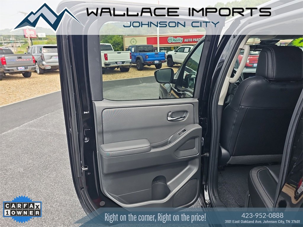 Used 2024 Nissan Frontier SL image 23