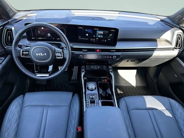 Used 2025 Kia Sorento SX Prestige AWD/4WD image 11