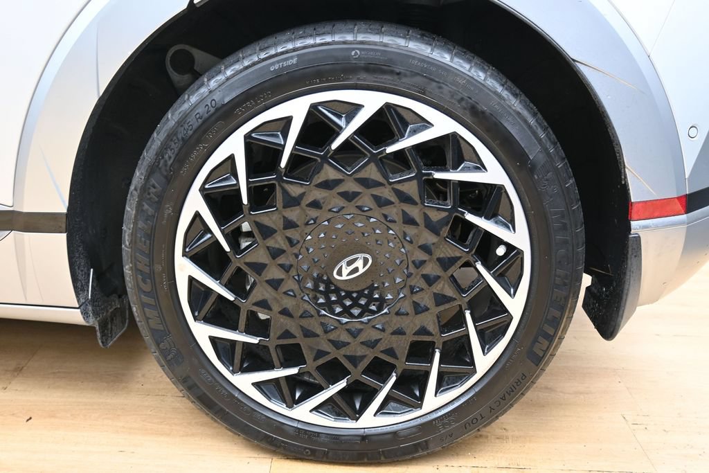 Used 2023 Hyundai Ioniq 5 Limited AWD/4WD image 12
