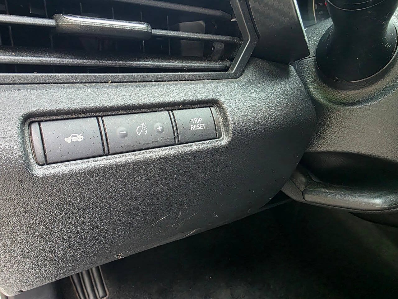 Used 2019 Nissan Altima 2.5 SR FWD image 15