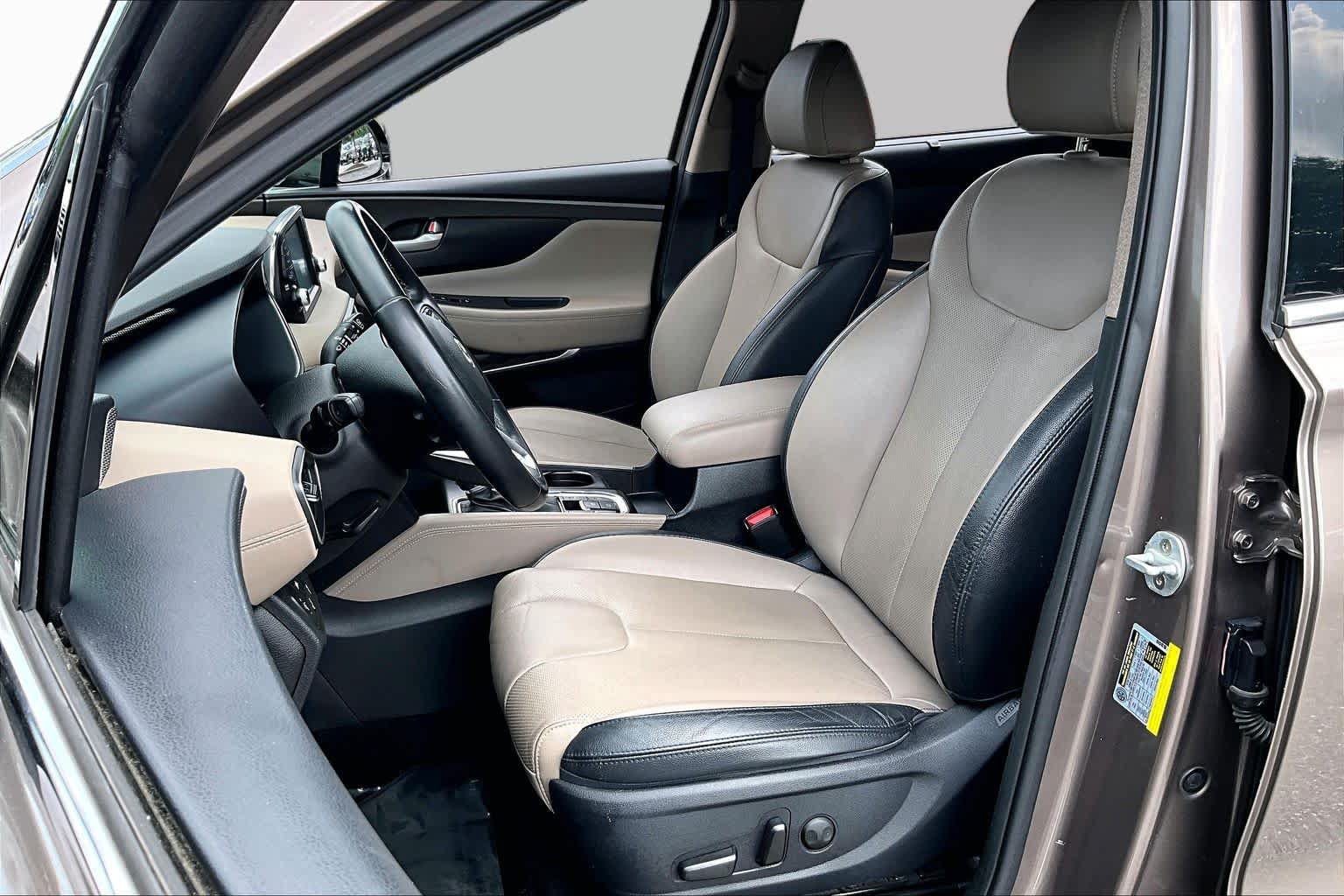 Used 2020 Hyundai Santa Fe SEL FWD image 8