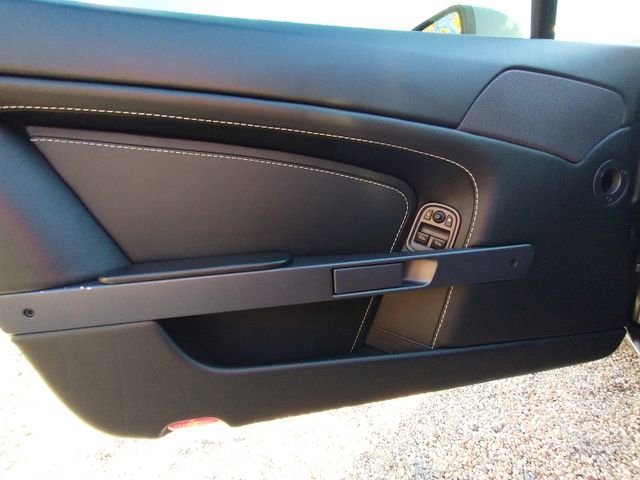 Used 2007 Aston Martin V8 Vantage Coupe image 34