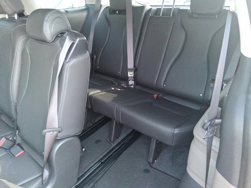 Certified 2026 Kia Carnival EX FWD image 16