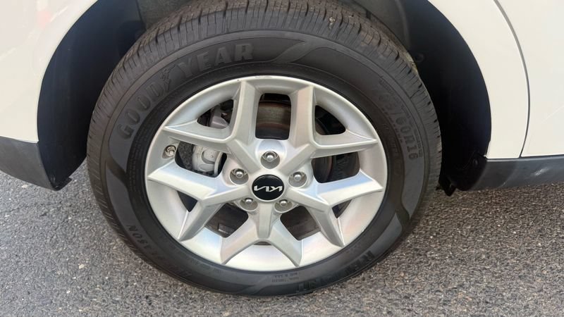 Used 2023 Kia Soul LX w/ LX Technology Package FWD image 50