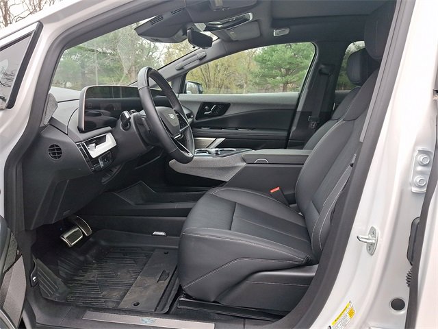 Certified 2025 Cadillac Optiq Luxury 2 w/ LPO, Floor Liner Package image 9