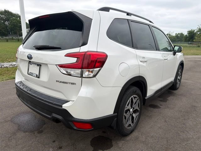 Used 2021 Subaru Forester Premium AWD/4WD image 7