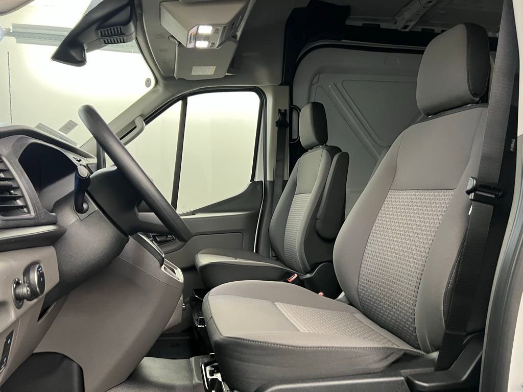 New 2026 Ford Transit 250 148 Medium Roof image 24