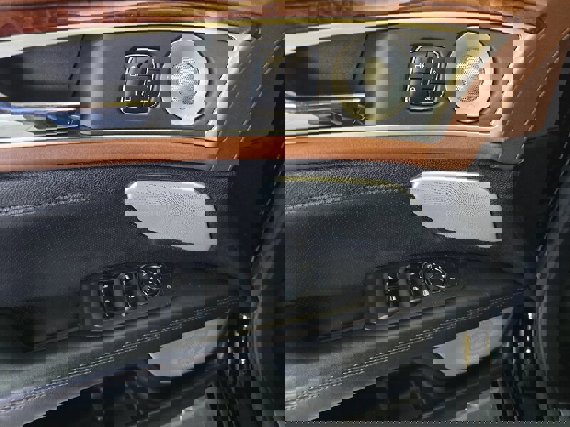 Used 2017 Lincoln MKZ Black Label w/ Technology Package image 17