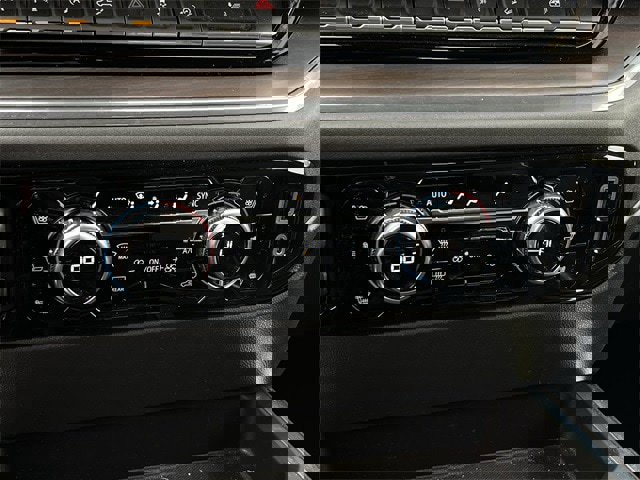 Used 2023 GMC Sierra 1500 SLT w/ SLT Premium Plus Package image 21