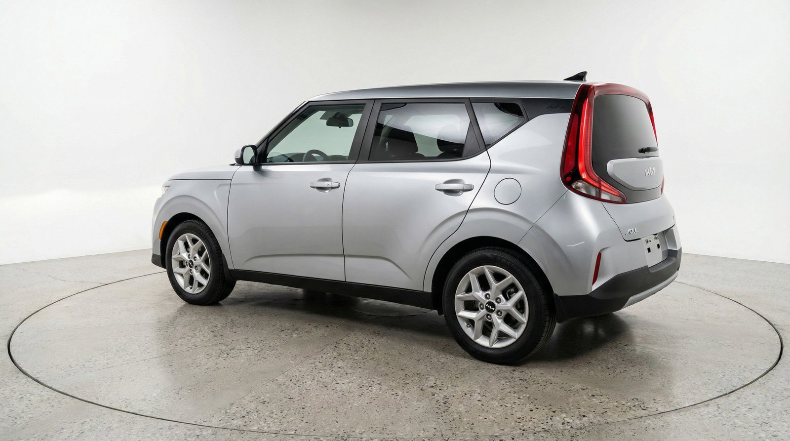 Used 2025 Kia Soul LX w/ LX Technology Package FWD image 6