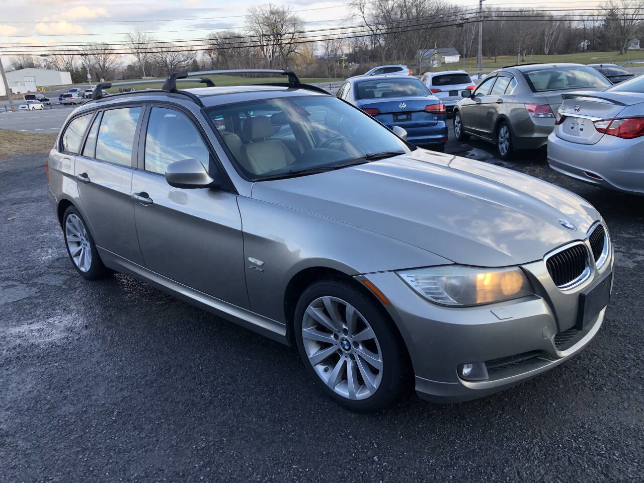 Used 2012 BMW 328i xDrive 328i xDrive AWD 4dr Wagon image 1