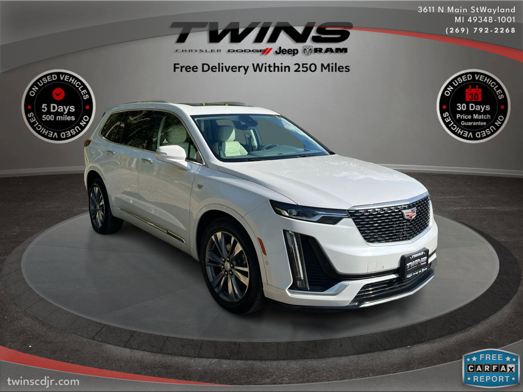 Used 2022 Cadillac XT6 Premium Luxury w/ Technology Package AWD/4WD image 2