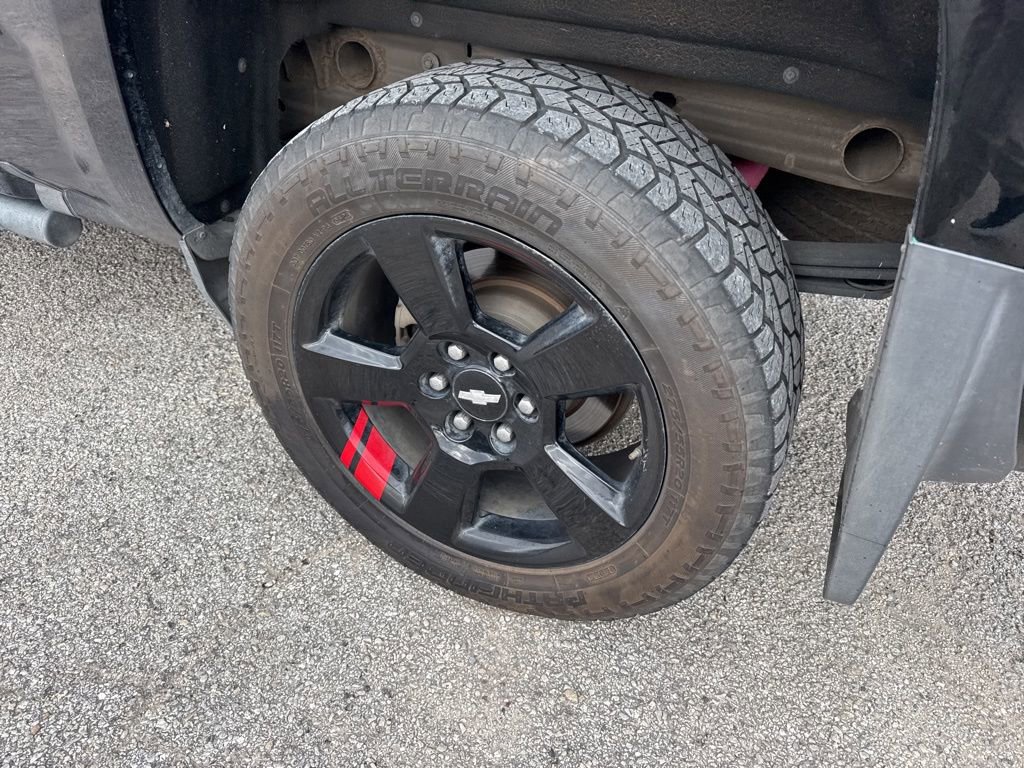 Used 2018 Chevrolet Silverado 1500 LTZ Z71 w/ Redline Edition image 6