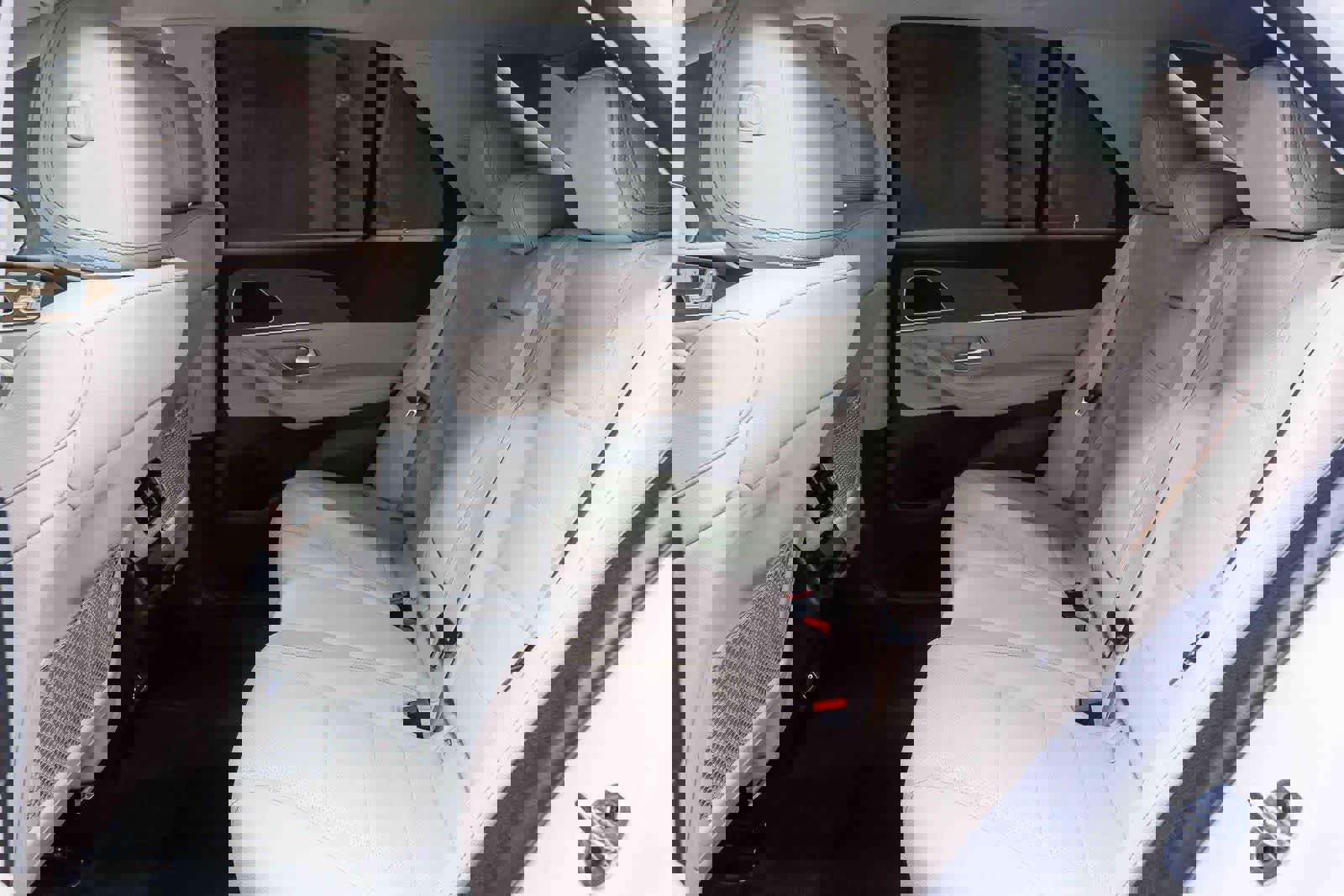 Used 2025 Mercedes-Benz GLE 450e 4MATIC image 18