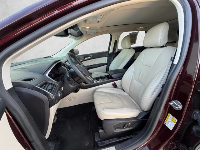 Used 2019 Ford Edge Titanium w/ Equipment Group 301A FWD image 16