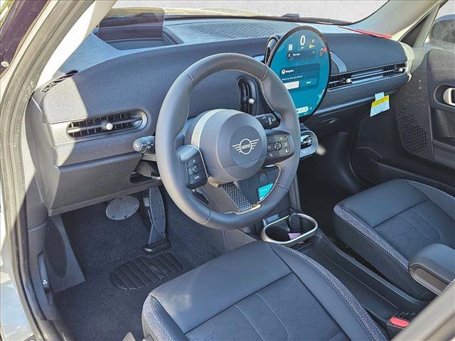 Used 2026 MINI Cooper 4-Door Hardtop FWD image 9