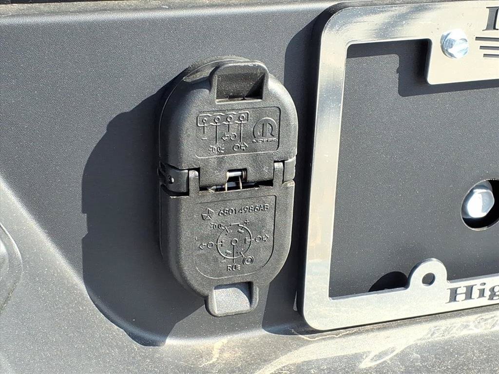 New 2026 Jeep Gladiator Sport AWD/4WD image 8