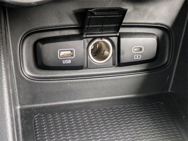 Certified 2023 Hyundai Venue SE w/ Cargo Package image 25