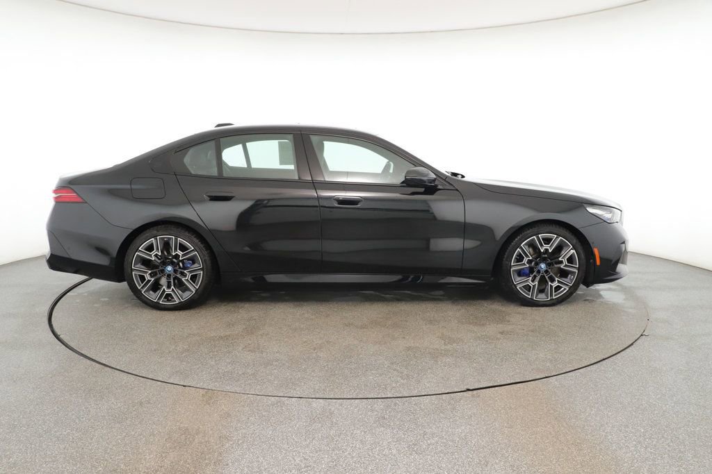 Used 2024 BMW i5 eDrive40i w/ M Sport Package image 6