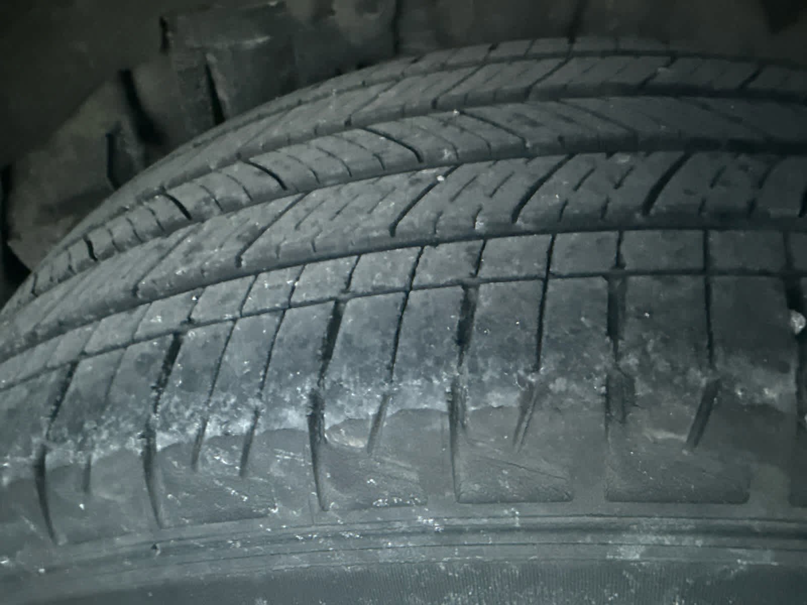 Used 2021 Toyota RAV4 XLE w/ Convenience Package image 8