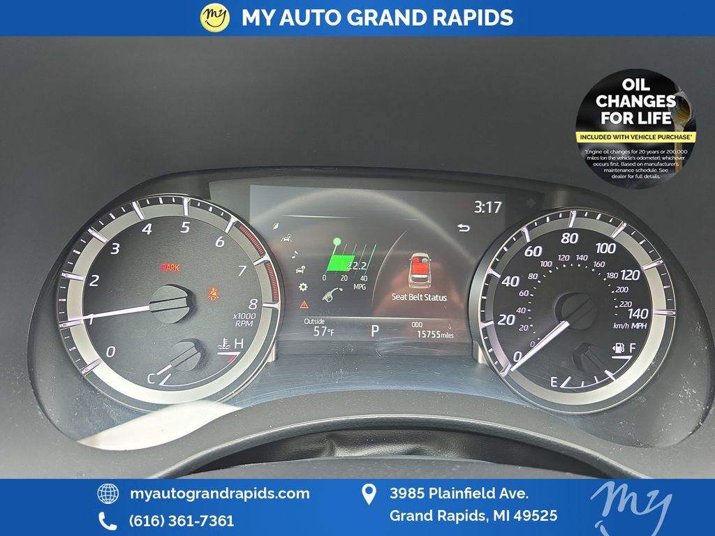 Used 2023 Toyota Highlander LE AWD/4WD image 17
