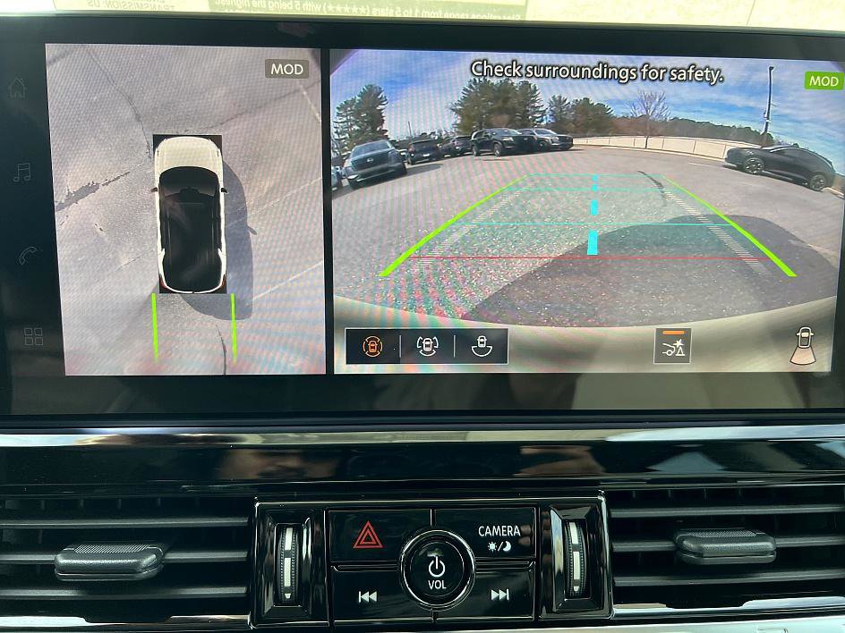 New 2026 Nissan Pathfinder SL image 16