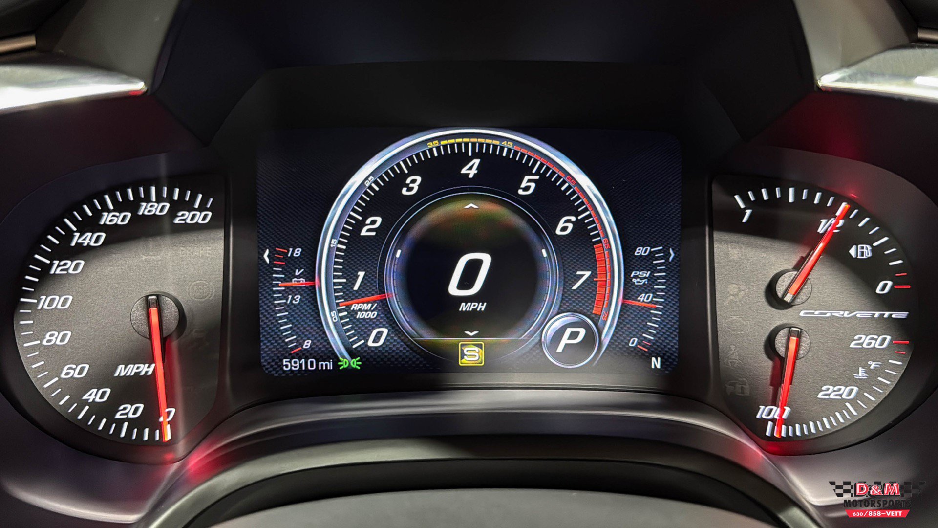 Used 2015 Chevrolet Corvette Stingray Coupe w/ 3LT Preferred Equipment Group RWD image 17