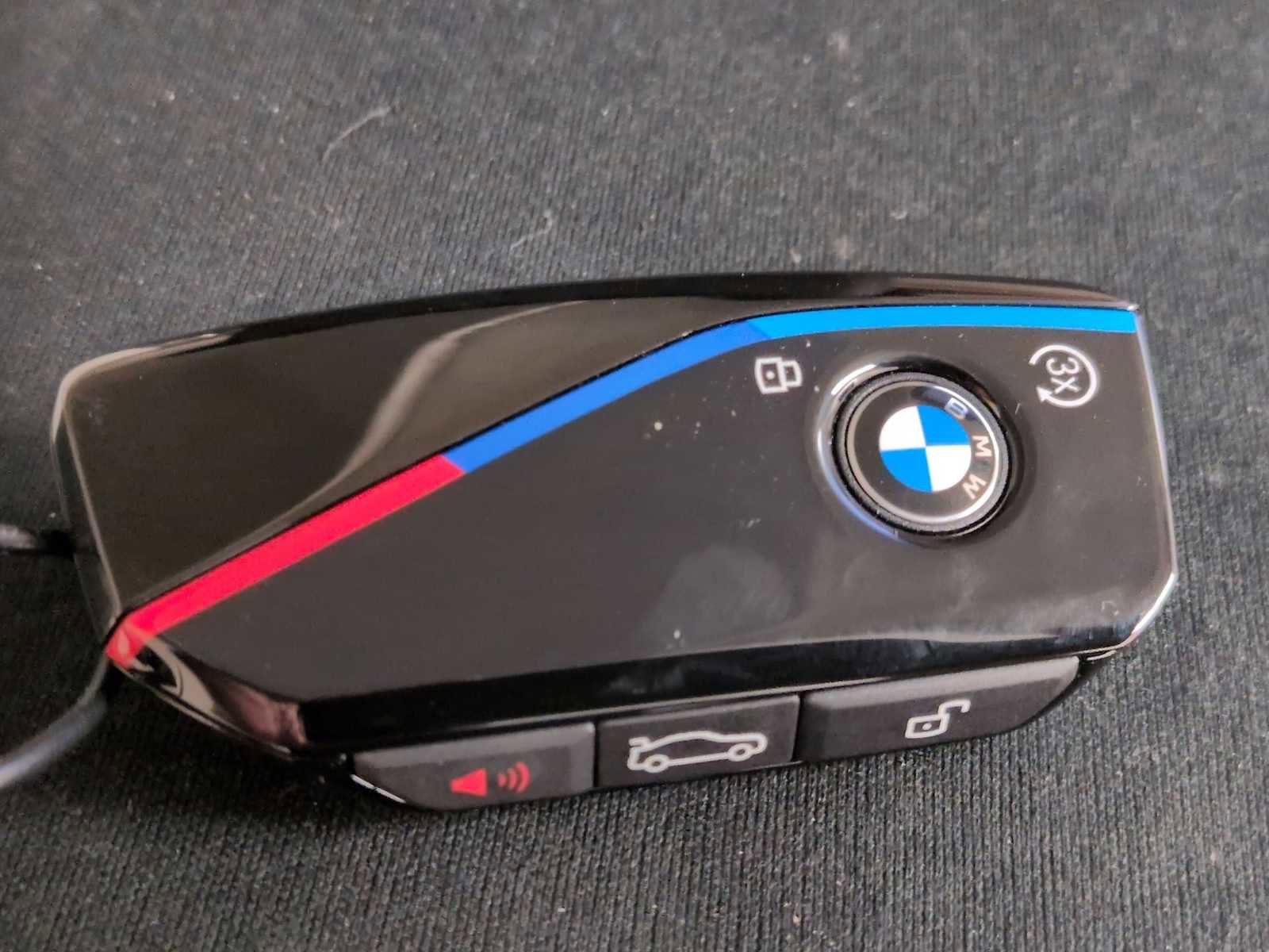 New 2026 BMW X5 M60i w/ Climate Comfort Package image 38