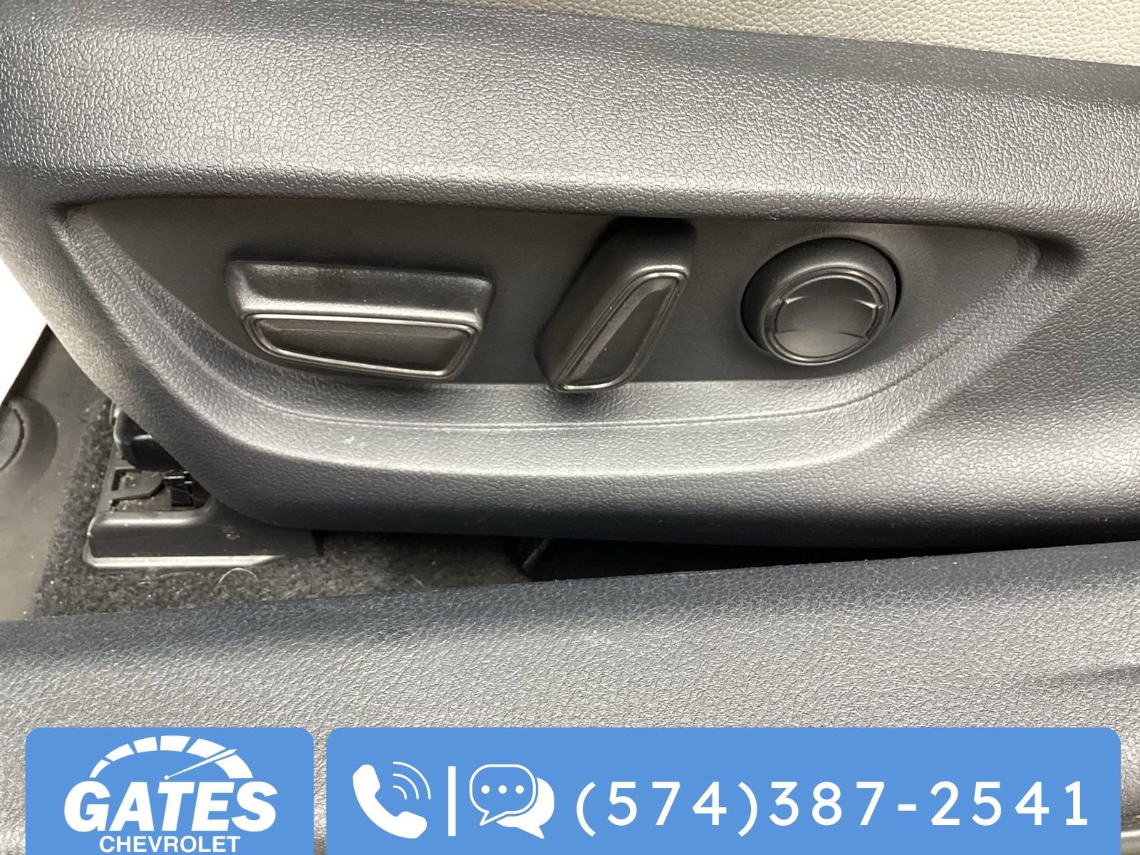 Used 2025 Toyota Camry SE AWD/4WD image 14