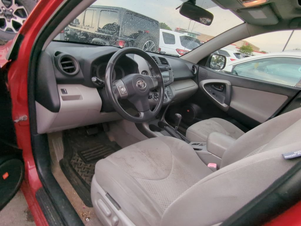 Used 2006 Toyota RAV4 Limited AWD/4WD image 7