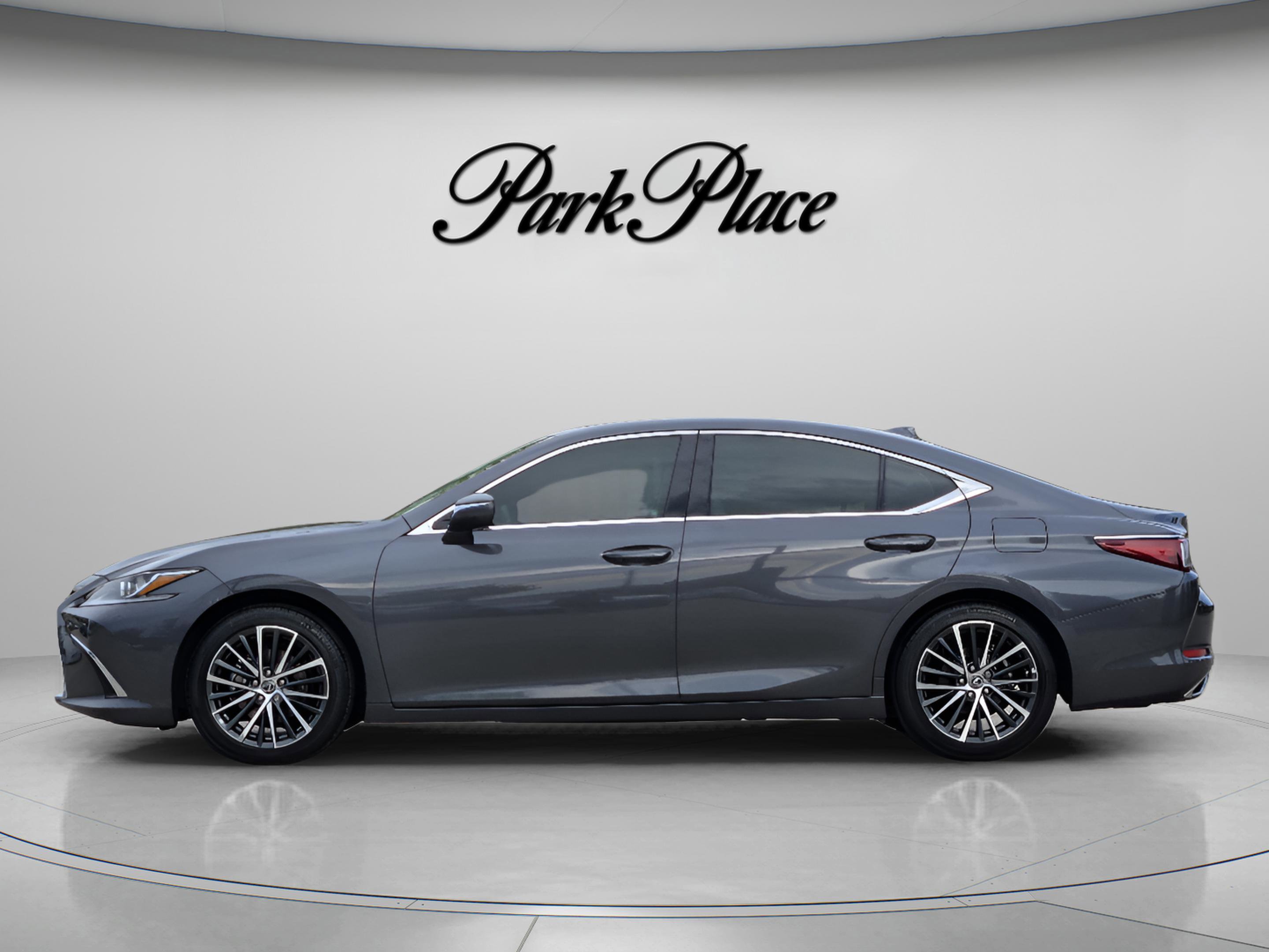 Used 2025 Lexus ES 350 Premium w/ Premium Package FWD image 2