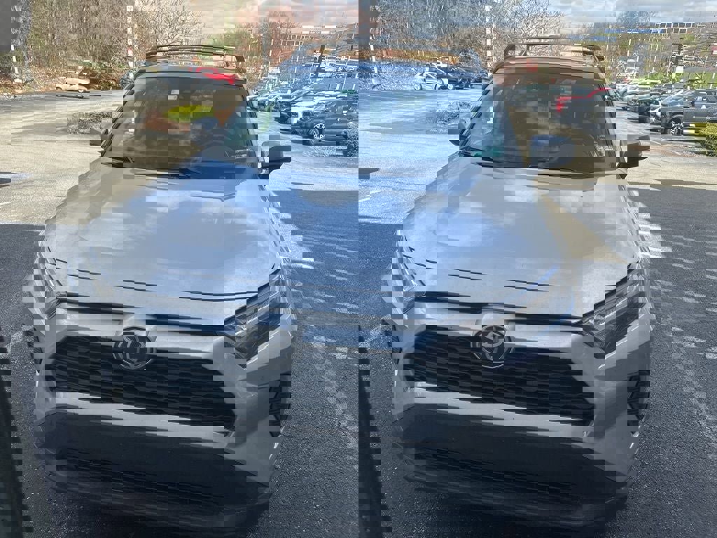 Used 2023 Toyota RAV4 XLE w/ Convenience Package image 11