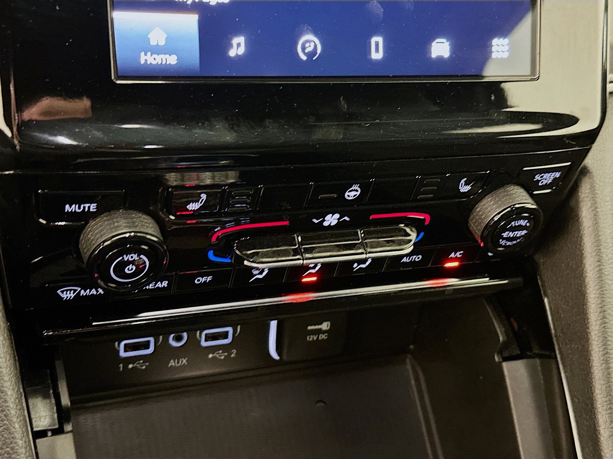 Used 2023 Jeep Grand Cherokee Altitude image 23