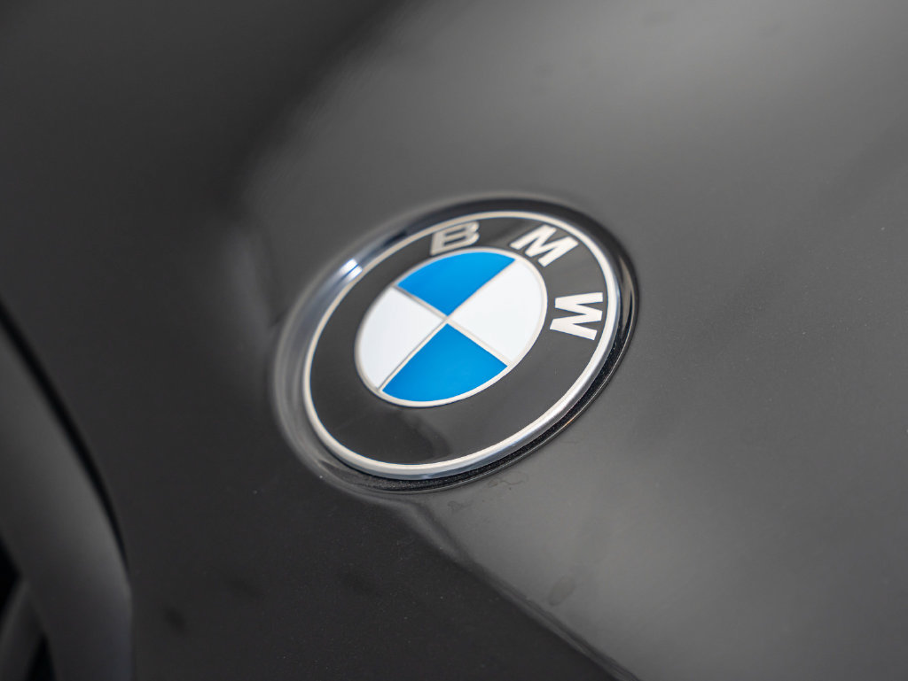 New 2027 BMW X6 xDrive40i w/ Climate Comfort Package AWD/4WD image 3