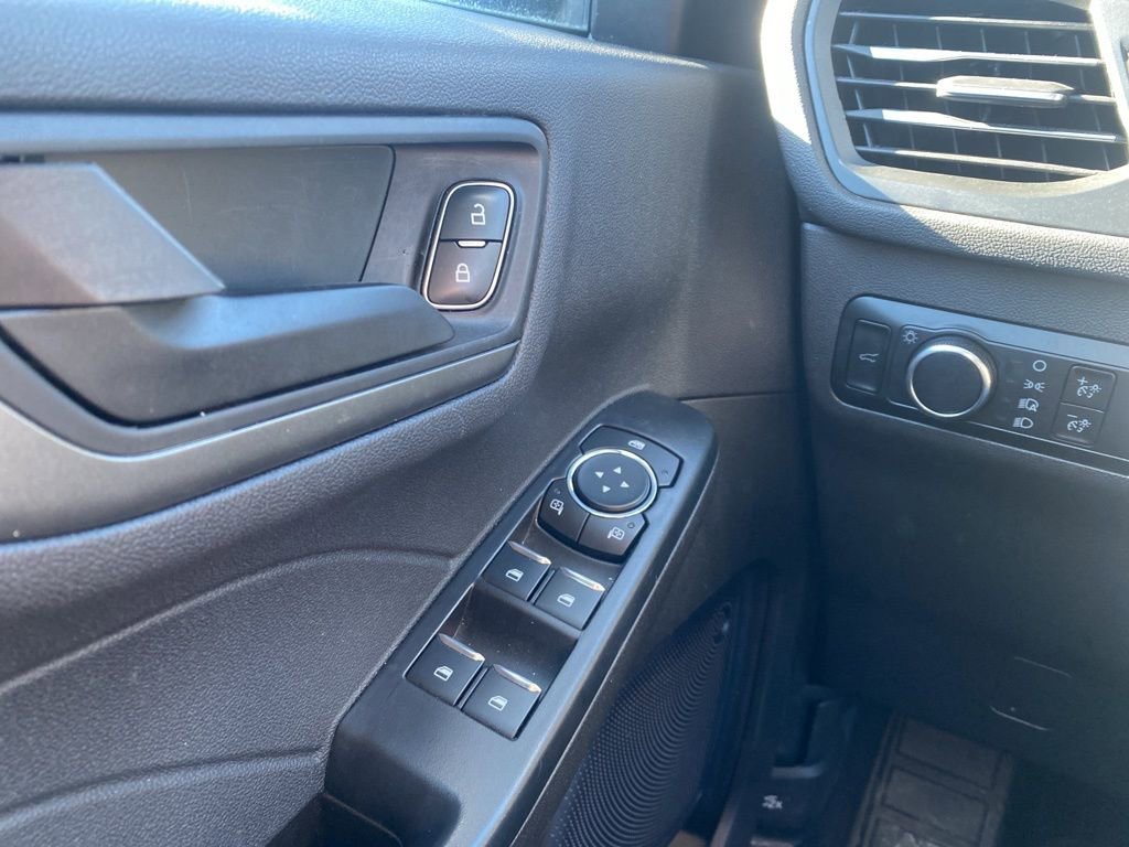 Used 2024 Ford Escape Active AWD/4WD image 30