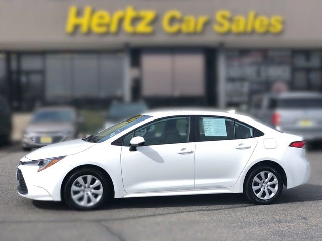 Used 2024 Toyota Corolla LE image 1