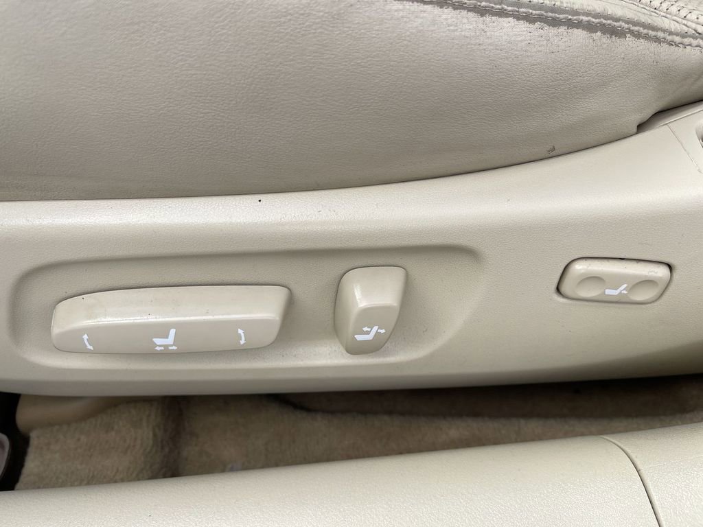 Used 2011 Lexus ES 350 FWD image 12