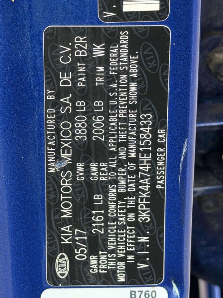 Used 2017 Kia Forte LX image 12