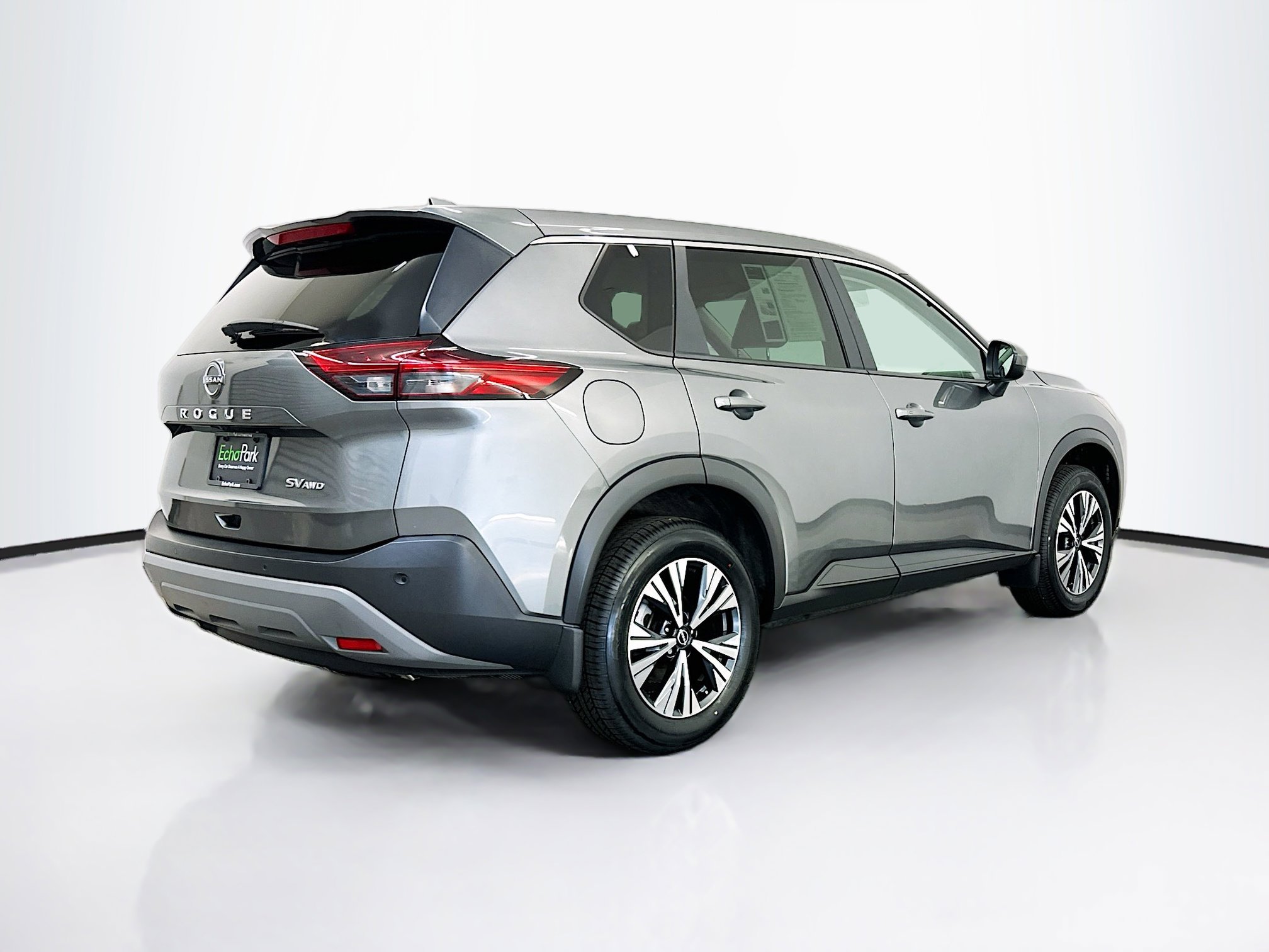 Used 2023 Nissan Rogue SV AWD/4WD image 9