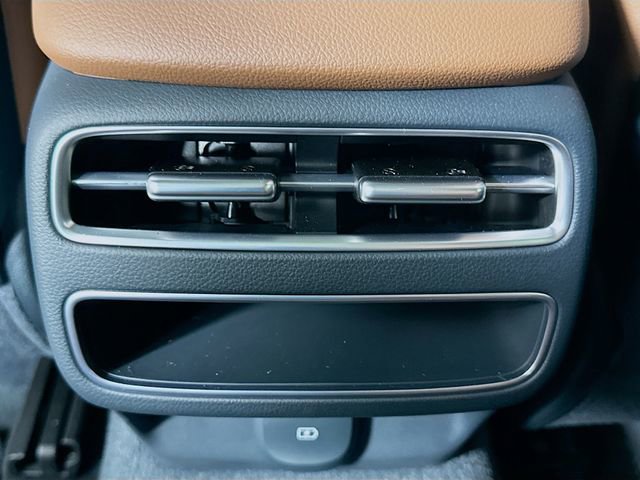 New 2026 Genesis GV70 2.5T Advanced image 18