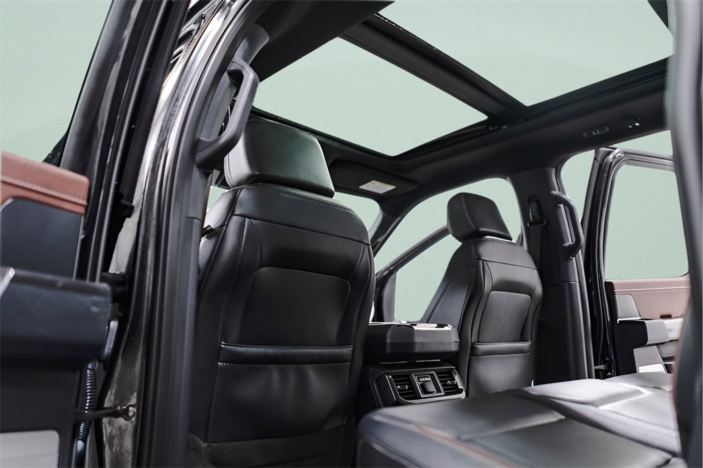 Used 2022 Ford F150 Lariat w/ Equipment Group 502A High image 31