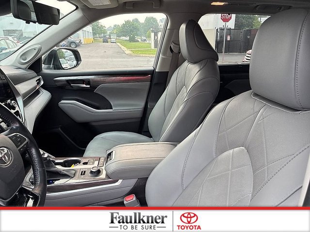 Used 2021 Toyota Highlander Platinum AWD/4WD image 26