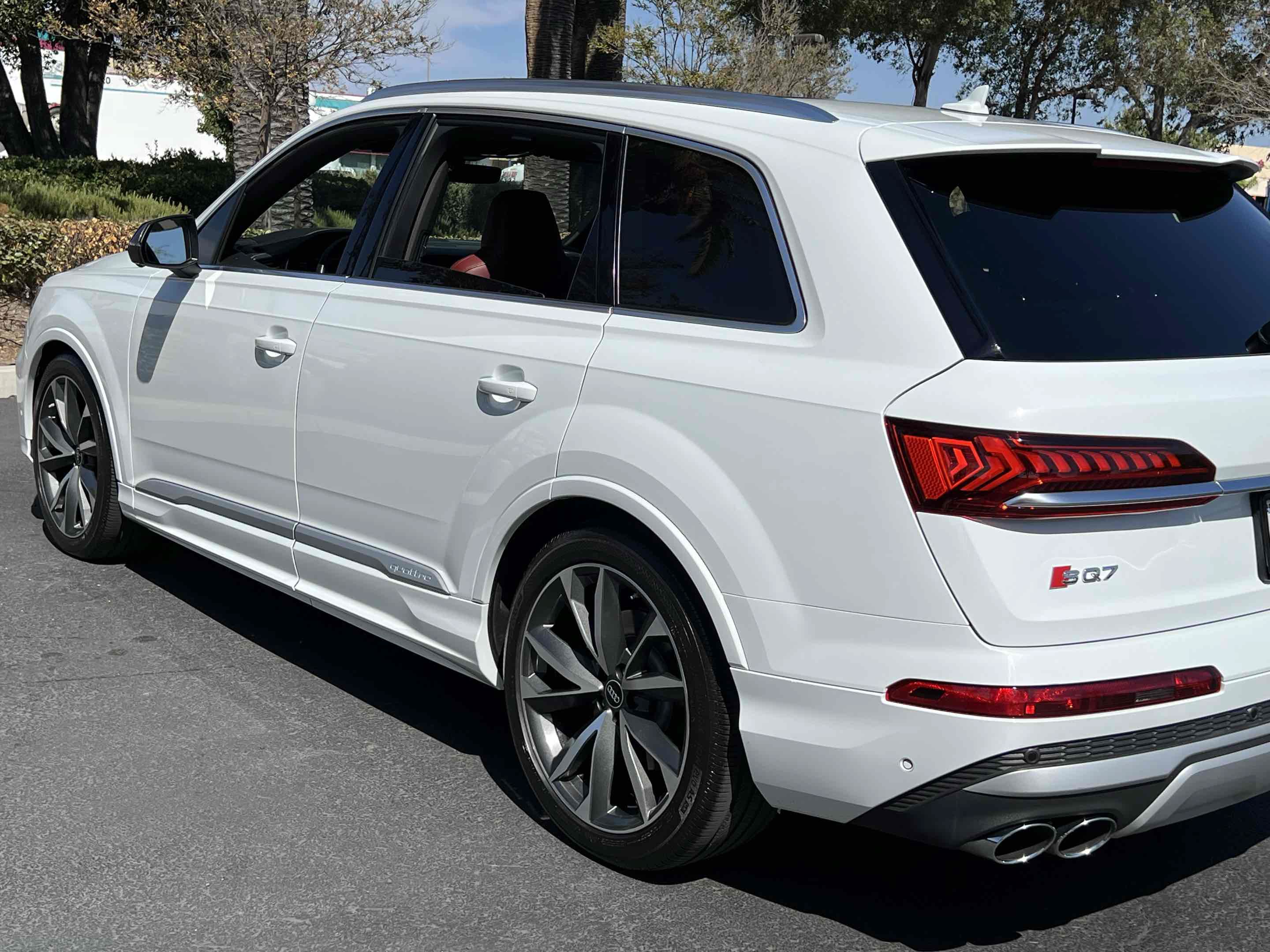 Used 2022 Audi SQ7 Prestige w/ Prestige Package AWD/4WD image 43